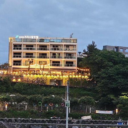 Cheonjiyeon Crystal Hotel Seogwipo Dış mekan fotoğraf