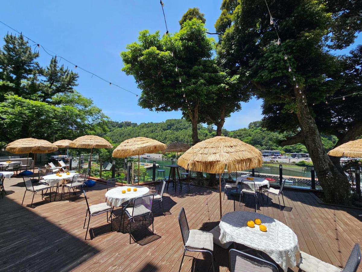 Cheonjiyeon Crystal Hotel Seogwipo Dış mekan fotoğraf