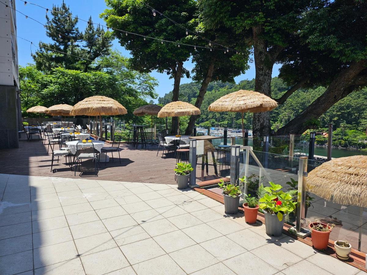 Cheonjiyeon Crystal Hotel Seogwipo Dış mekan fotoğraf