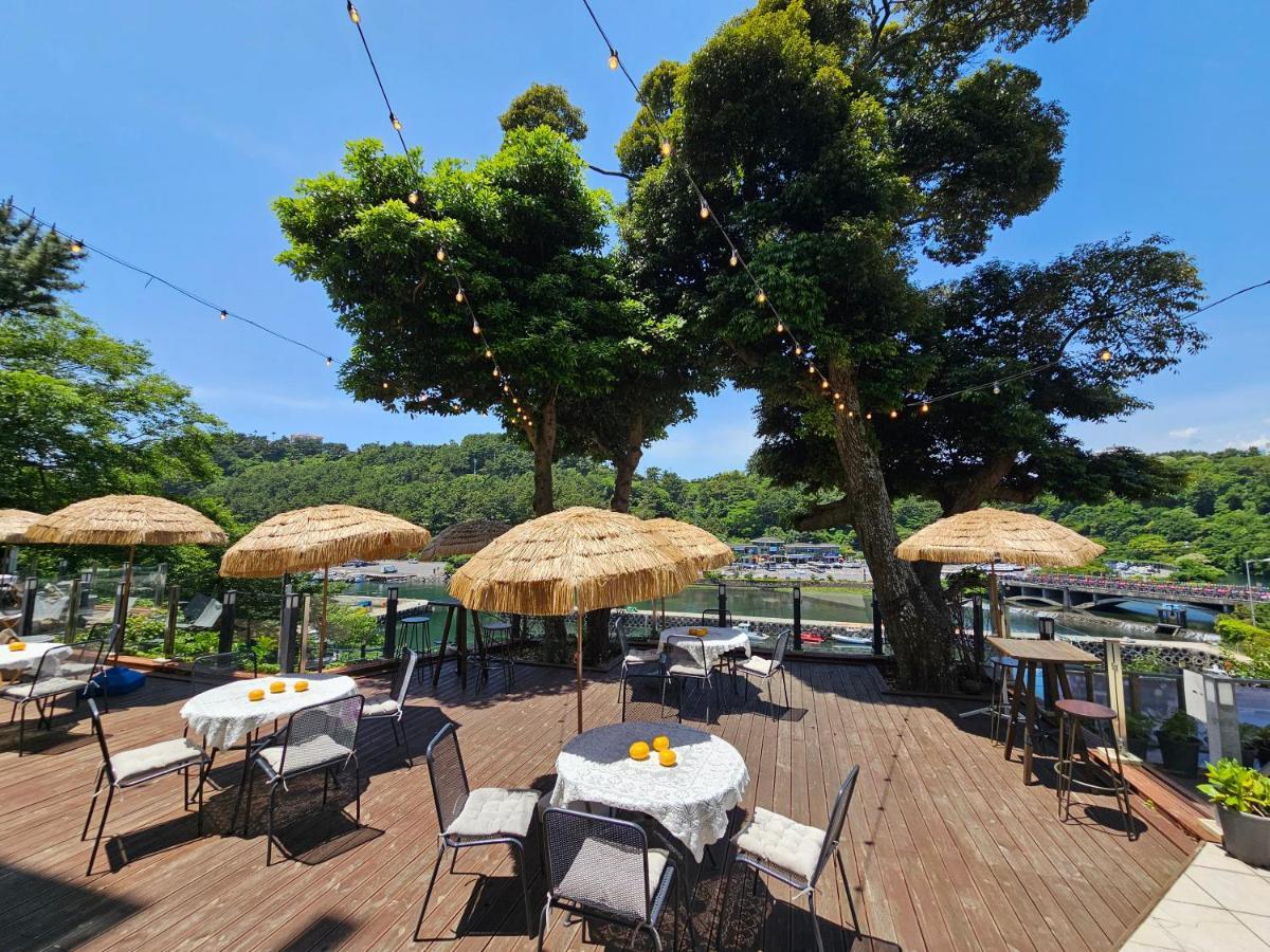 Cheonjiyeon Crystal Hotel Seogwipo Dış mekan fotoğraf