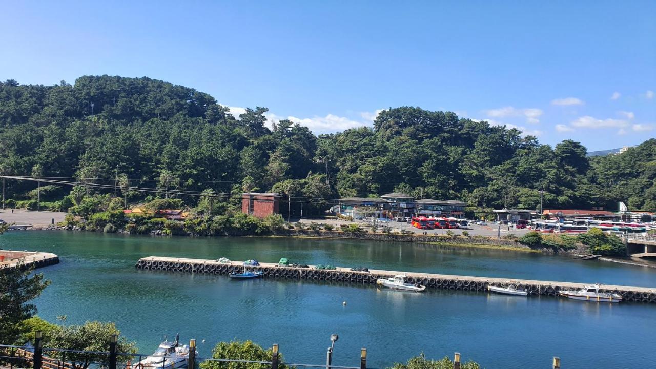 Cheonjiyeon Crystal Hotel Seogwipo Dış mekan fotoğraf