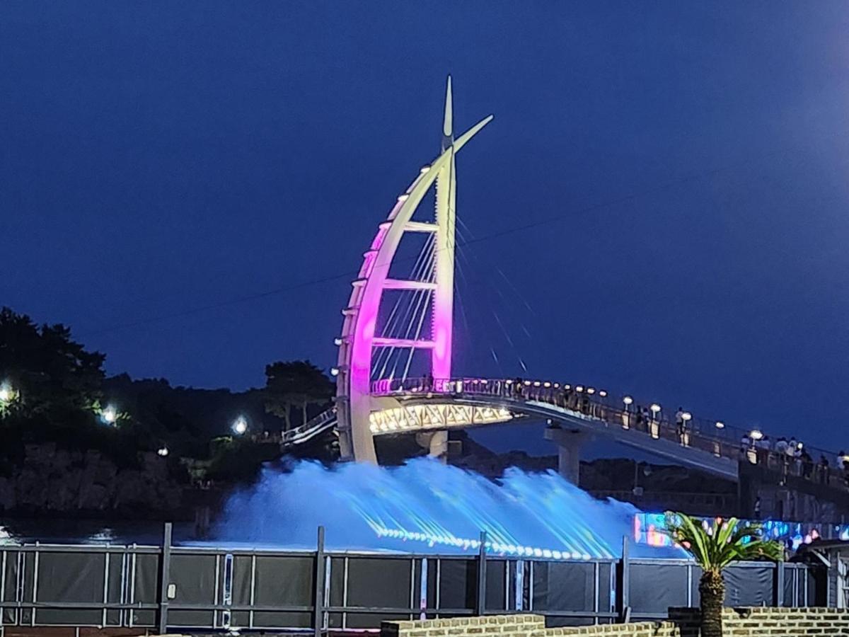 Cheonjiyeon Crystal Hotel Seogwipo Dış mekan fotoğraf