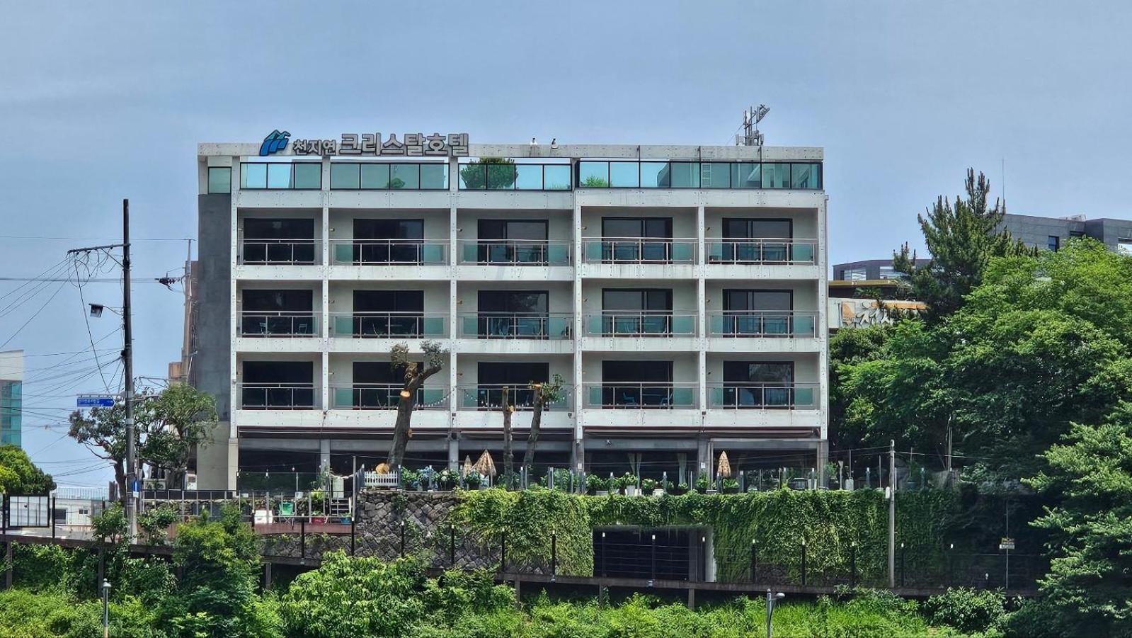 Cheonjiyeon Crystal Hotel Seogwipo Dış mekan fotoğraf